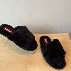 Sorel Go Mail Run Faux Fur Criss-Cross Strap Black Slippers - New